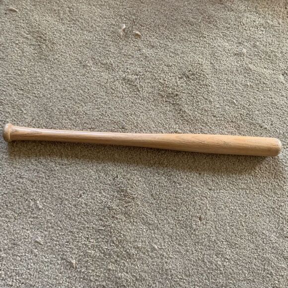 Pittsburgh Pirates Louisville Slugger 18” Wooden Baseball Bat - Picture 5 of 7